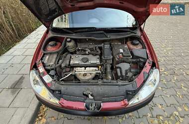 Хэтчбек Peugeot 206 2006 в 