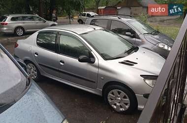 Седан Peugeot 206 2007 в Смеле