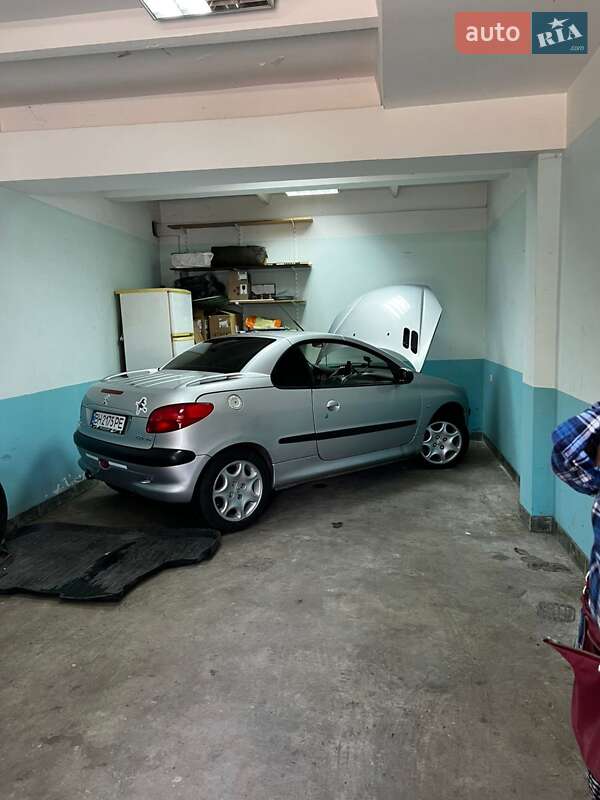 Кабріолет Peugeot 206 2002 в Одесі фото Кабріолет Peugeot 206 2002 в Одесі