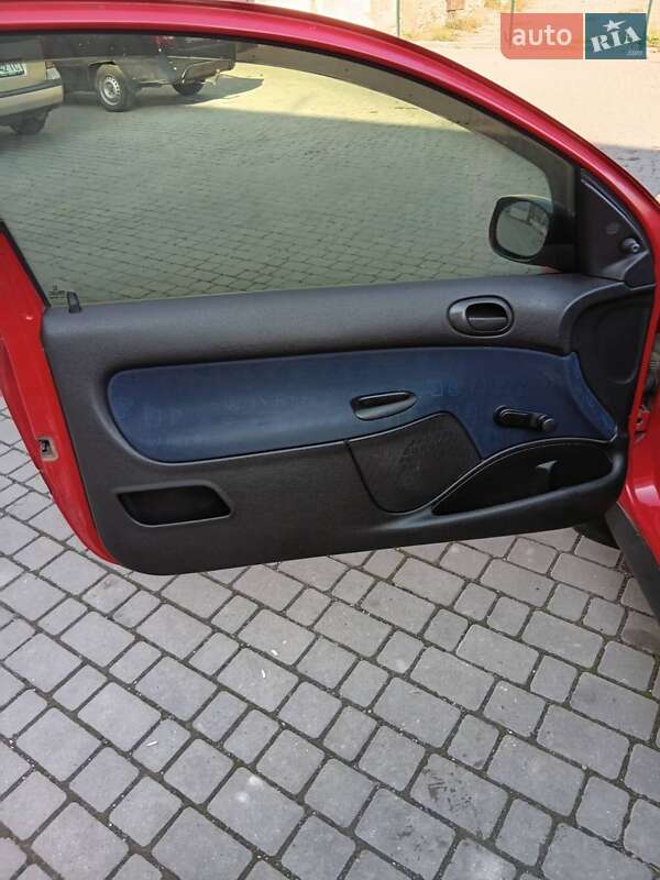 Хэтчбек Peugeot 206 2002 в Сатанове фото 8 Хэтчбек Peugeot 206 2002 в Сатанове