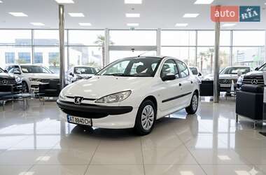 Хетчбек Peugeot 206 2008 в Снятині