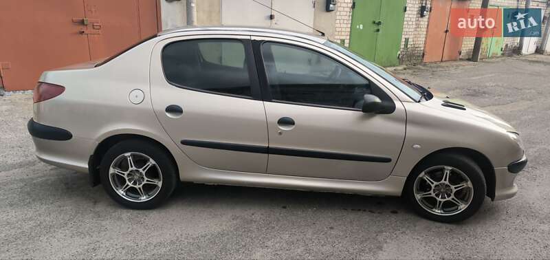 Седан Peugeot 206 2010 в Запоріжжі фото 4 Седан Peugeot 206 2010 в Запоріжжі