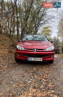 Хетчбек Peugeot 206 2005 в Дніпрі