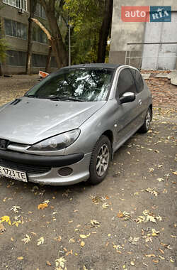 Хэтчбек Peugeot 206 2004 в Днепре