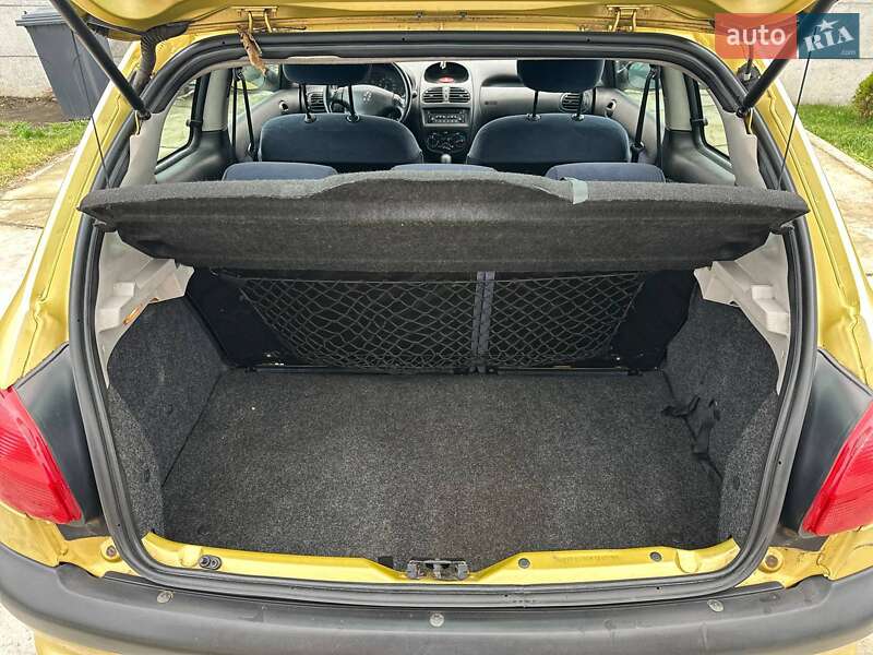 Хэтчбек Peugeot 206 2002 в Чернобае фото 20 Хэтчбек Peugeot 206 2002 в Чернобае