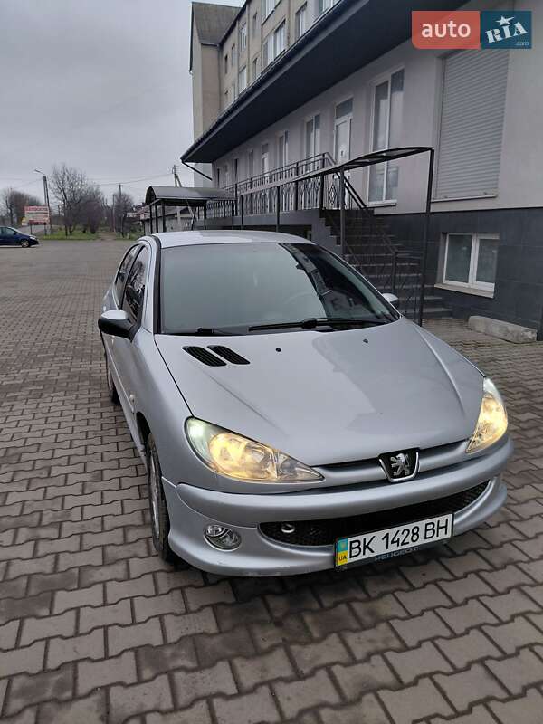 Хэтчбек Peugeot 206 2008 в Дубно фото 2 Хэтчбек Peugeot 206 2008 в Дубно