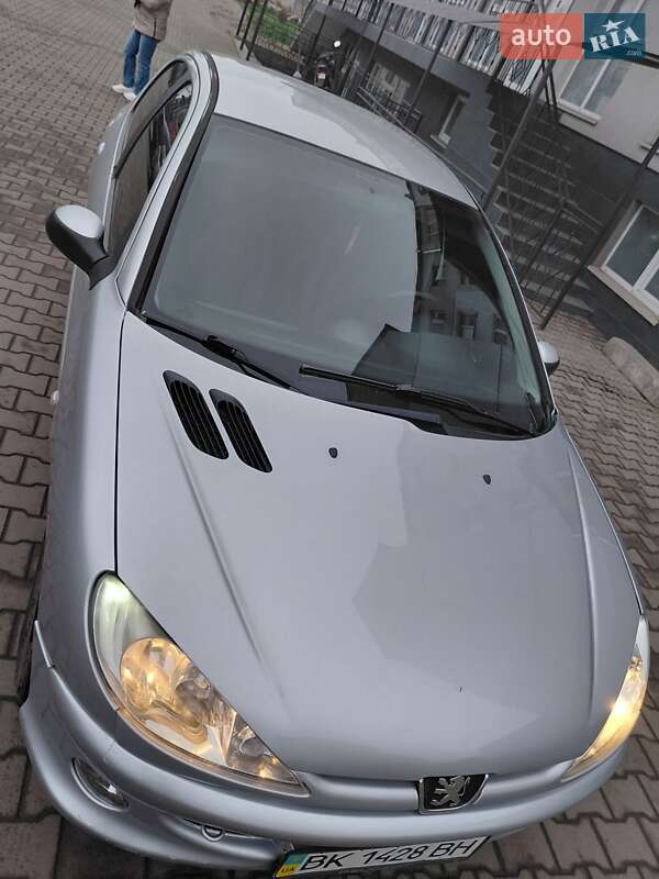 Хэтчбек Peugeot 206 2008 в Дубно фото 13 Хэтчбек Peugeot 206 2008 в Дубно