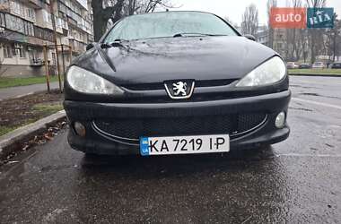 Седан Peugeot 206 2007 в Киеве