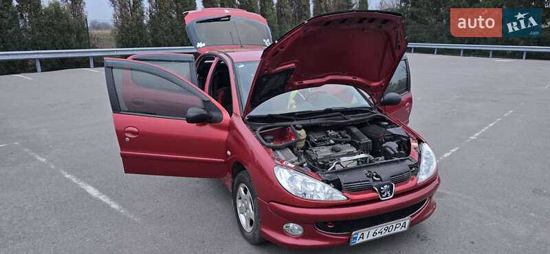 Хетчбек Peugeot 206 2008 в Білій Церкві