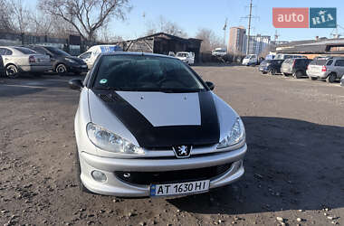 Кабриолет Peugeot 206 2005 в Ивано-Франковске
