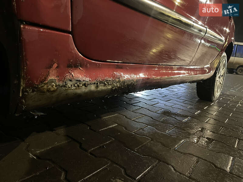 Хэтчбек Peugeot 206 2004 в Полтаве