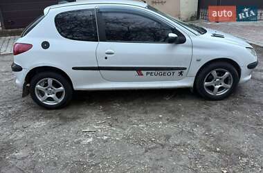 Хэтчбек Peugeot 206 2002 в Запорожье