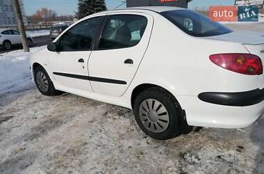 Седан Peugeot 206 2007 в Виннице