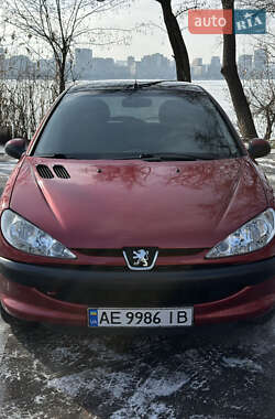 Хэтчбек Peugeot 206 2006 в Днепре