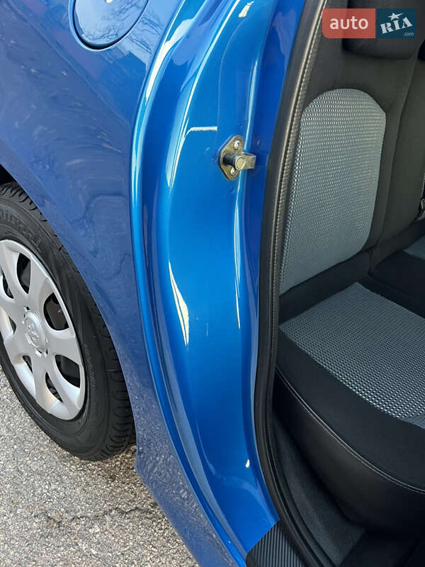 Хэтчбек Peugeot 206 2004 в Киеве фото 73 Хэтчбек Peugeot 206 2004 в Киеве