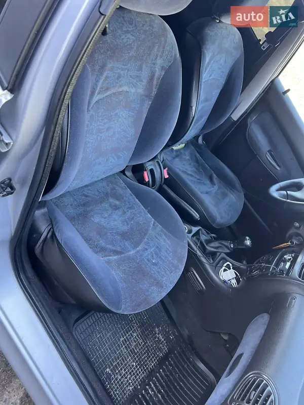 Peugeot 206 2000 VIN VF32ARHYF41021518 фото оголошення 17 з 73