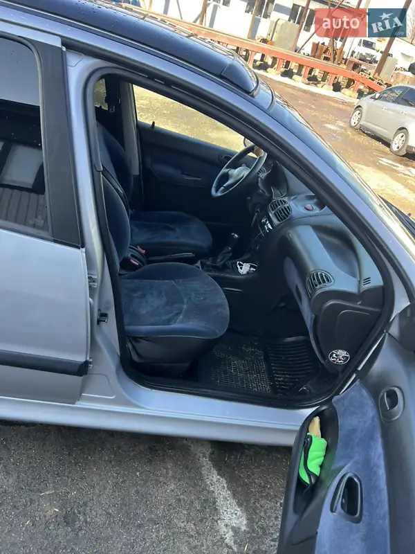 Peugeot 206 2000 VIN VF32ARHYF41021518 фото оголошення 19 з 73