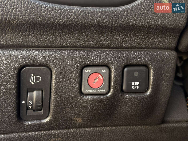 Кабриолет Peugeot 206 2003 в Киеве фото 14 Кабриолет Peugeot 206 2003 в Киеве