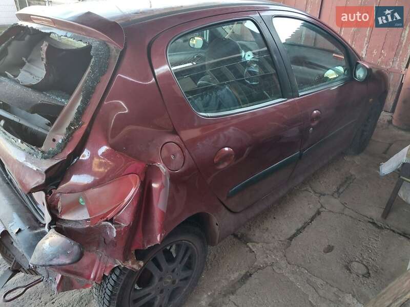 Седан Peugeot 206 2003 в Одессе