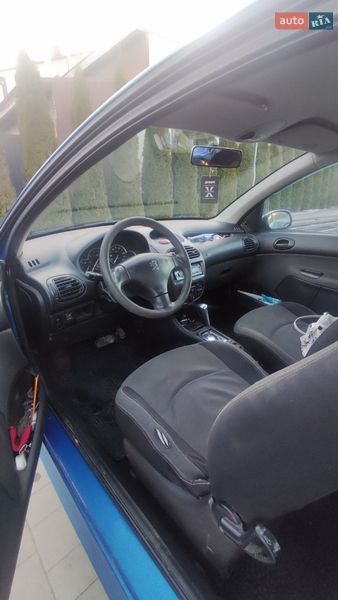 Хэтчбек Peugeot 206 2006 в Хмельницком
