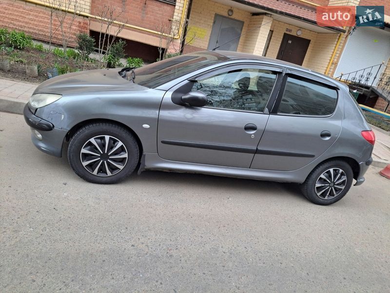 Хэтчбек Peugeot 206 2007 в Одессе фото Хэтчбек Peugeot 206 2007 в Одессе