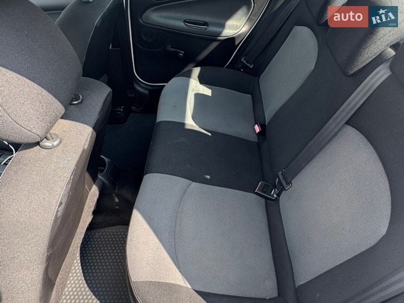 Хетчбек Peugeot 206 2006 в Сумах