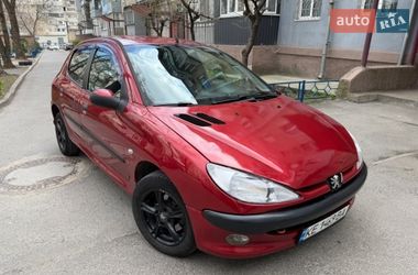 Хетчбек Peugeot 206 2005 в Дніпрі