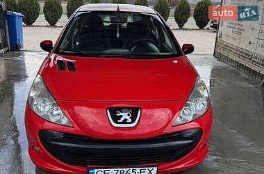 Хетчбек Peugeot 206 2011 в Чернівцях