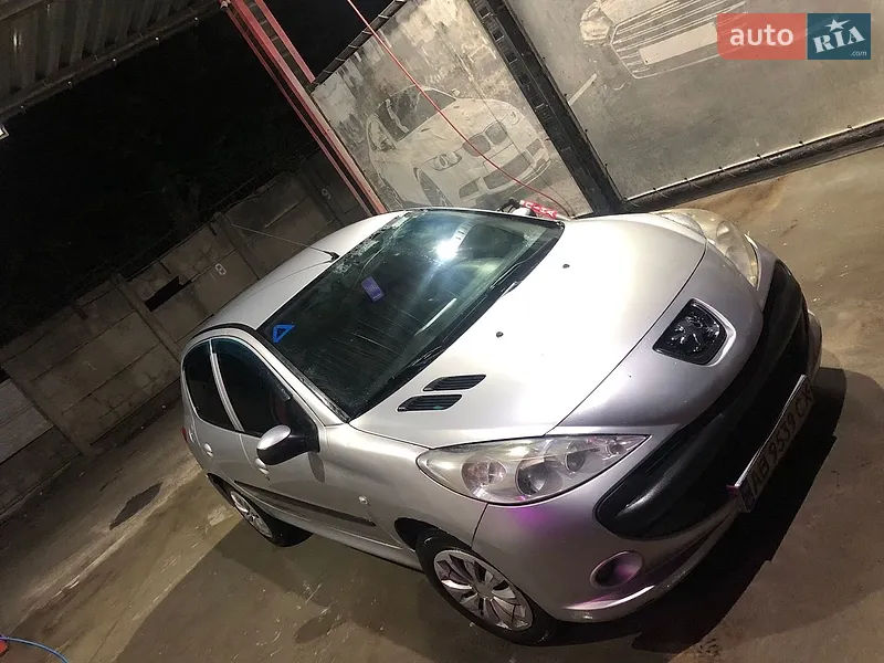 Peugeot 206 2011
