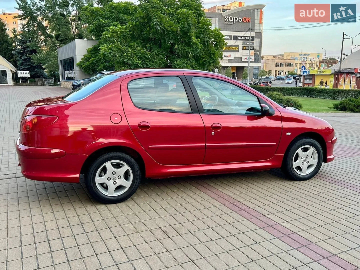 2010 Peugeot 206 - мініатюра 10