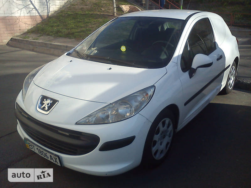 Хетчбек Peugeot 207 2008 в Києві