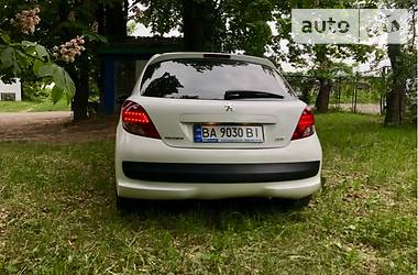 Купе Peugeot 207 2011 в Киеве