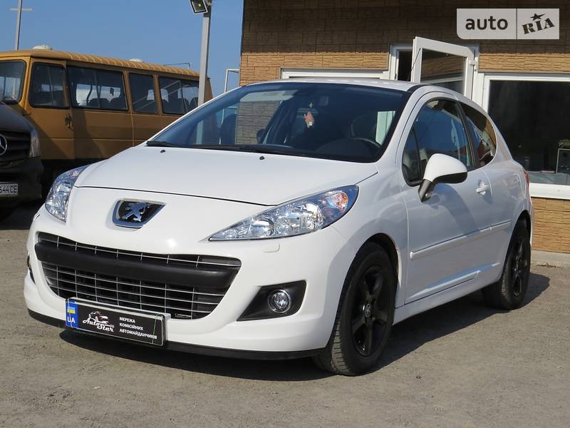 Хэтчбек Peugeot 207 2011 в Черкассах