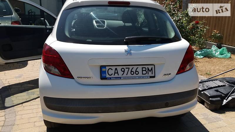 Хетчбек Peugeot 207 2012 в Черкасах