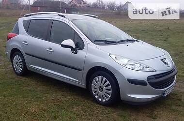 Седан Peugeot 207 2008 в Луцке