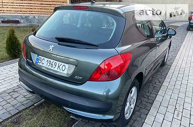 Хэтчбек Peugeot 207 2008 в Стрые