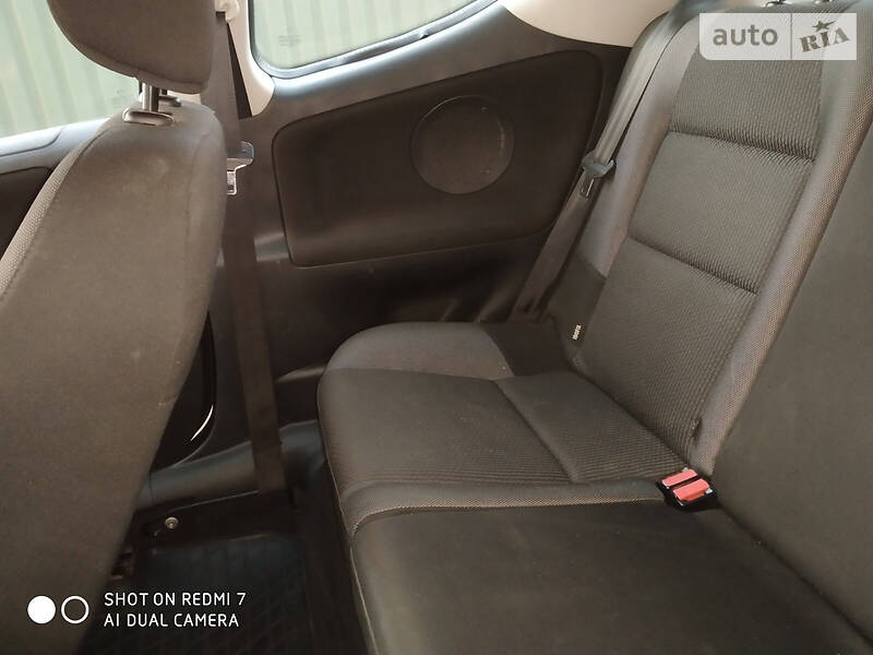 Хэтчбек Peugeot 207 2011 в Львове