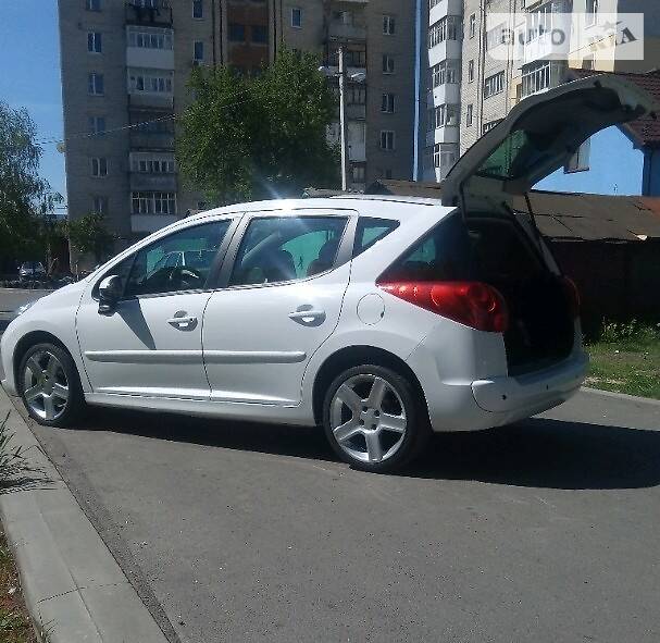 Універсал Peugeot 207 2009 в Луцьку