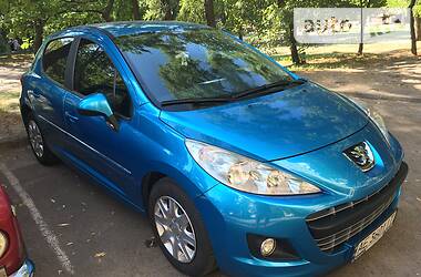 Хэтчбек Peugeot 207 2011 в Полтаве