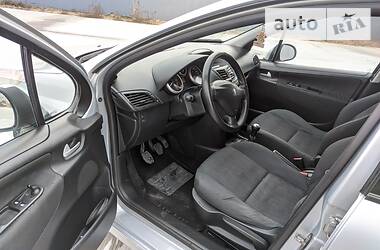 Хэтчбек Peugeot 207 2006 в Херсоне