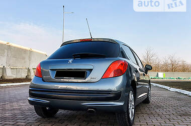 Хэтчбек Peugeot 207 2009 в Николаеве