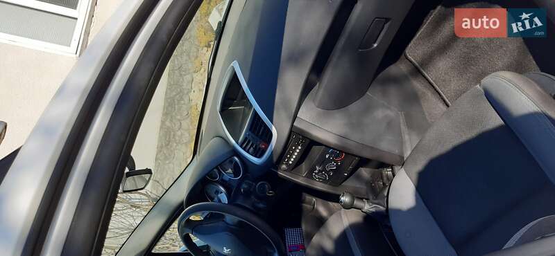 Универсал Peugeot 207 2009 в Хмельницком