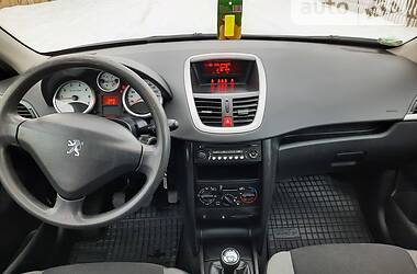 Универсал Peugeot 207 2009 в Долине