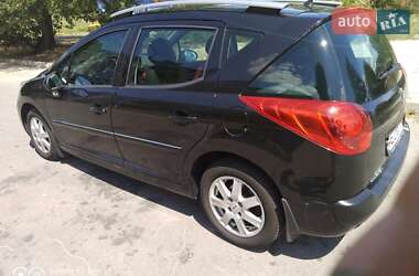 Универсал Peugeot 207 2011 в Каменском