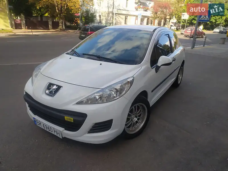 Peugeot 207 2010