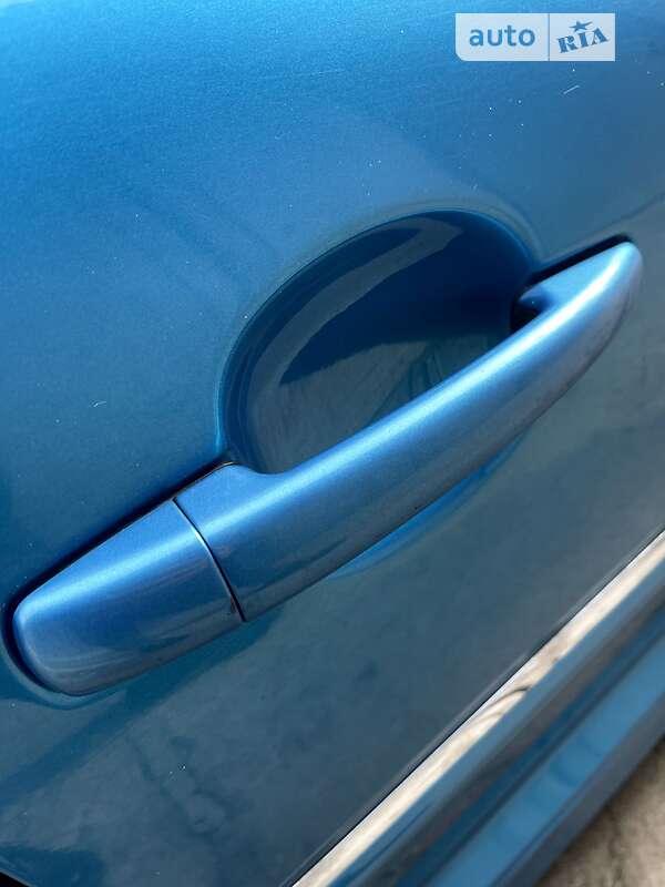 Хэтчбек Peugeot 207 2012 в Днепре