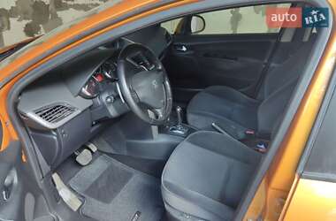 Хетчбек Peugeot 207 2008 в Дніпрі