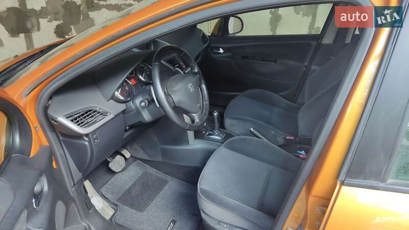 Хетчбек Peugeot 207 2008 в Дніпрі фото 4 Хетчбек Peugeot 207 2008 в Дніпрі