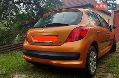 Хетчбек Peugeot 207 2008 в Дніпрі