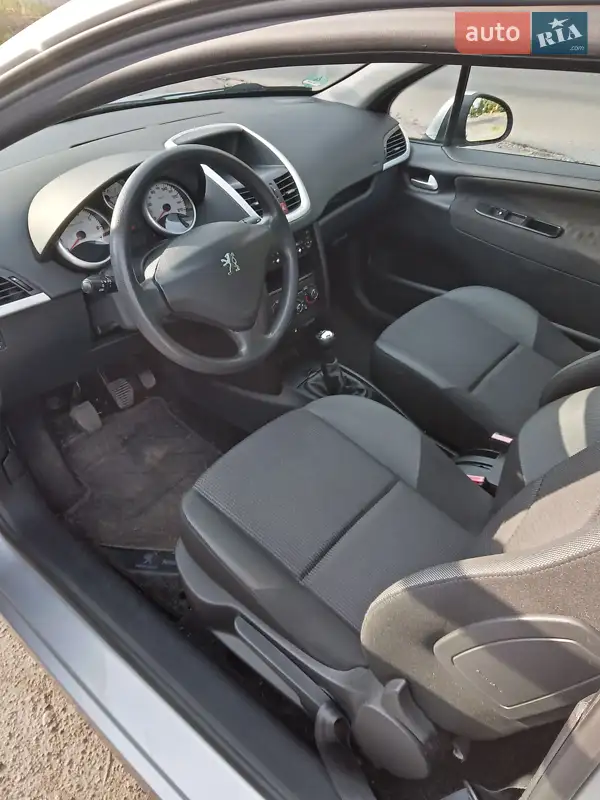 Peugeot 207